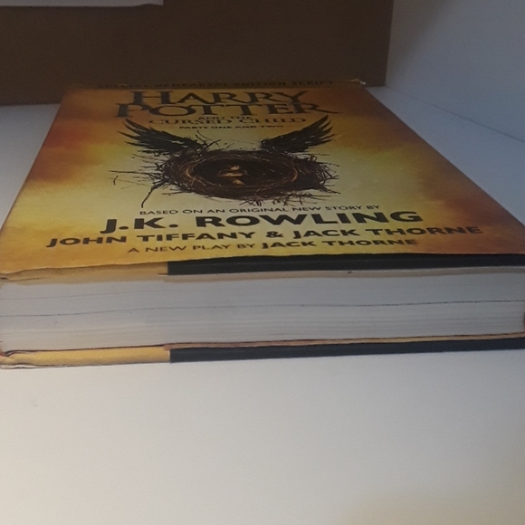 Harry Potter And The Cursed Child (part 1 & 2) - Picture 2 of 6